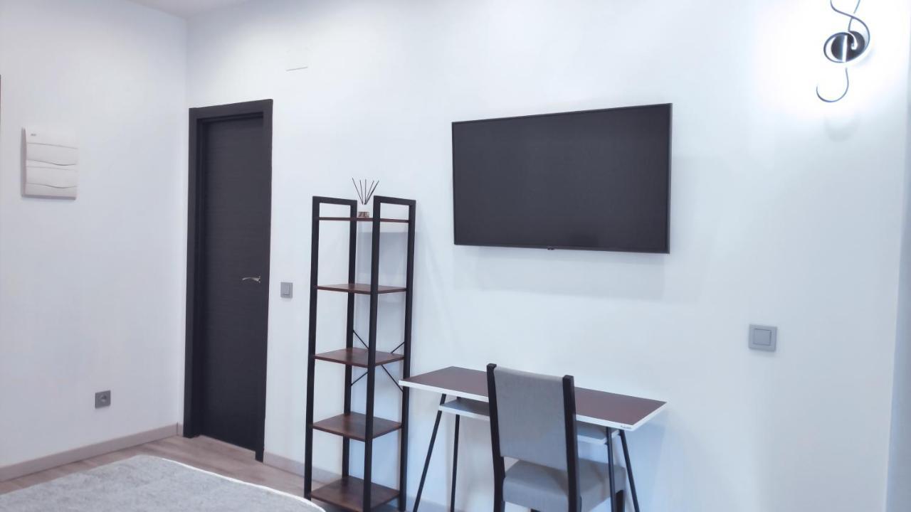 Hostal Dona Isabel Majadahonda Εξωτερικό φωτογραφία