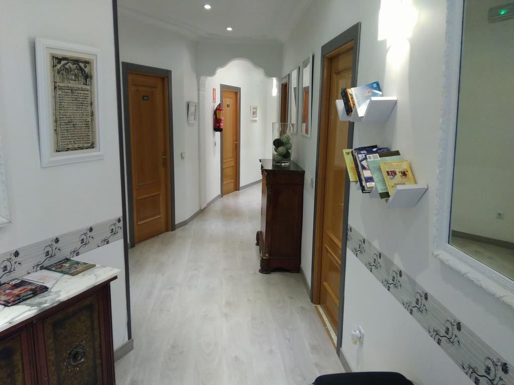 Hostal Dona Isabel Majadahonda Εξωτερικό φωτογραφία