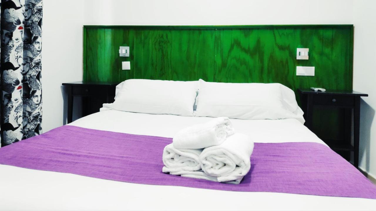 Hostal Dona Isabel Majadahonda Εξωτερικό φωτογραφία