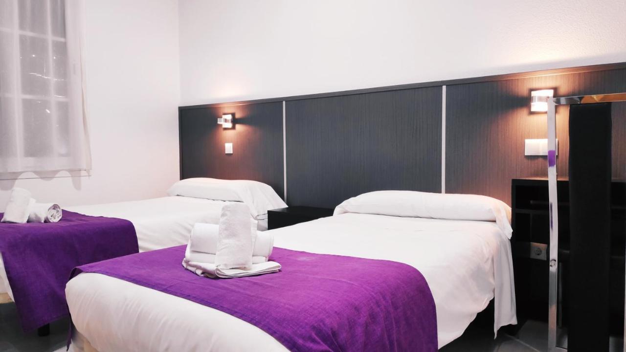 Hostal Dona Isabel Majadahonda Εξωτερικό φωτογραφία
